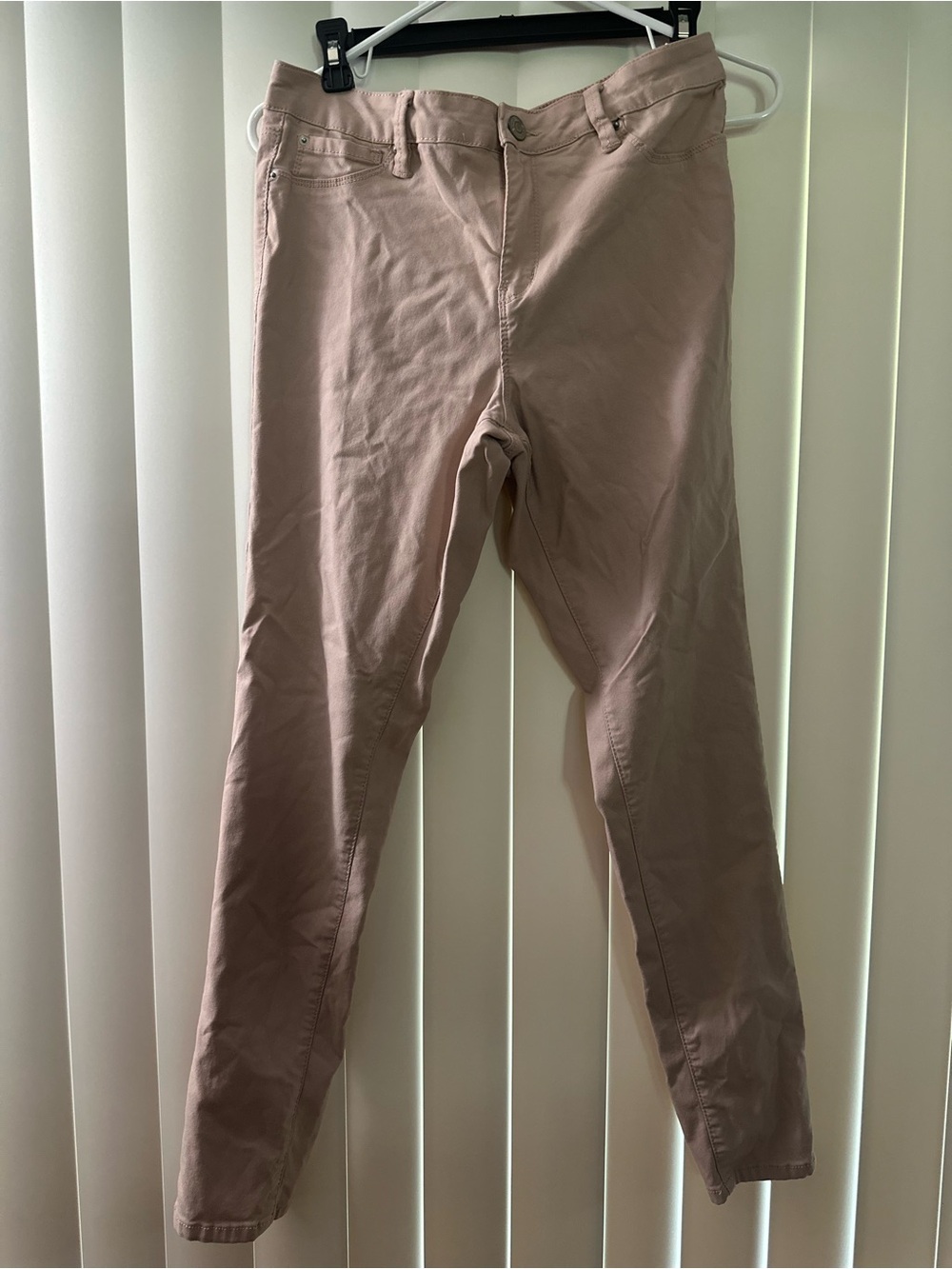 Women's Skinny Pants in Light Taupe